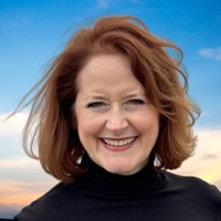 Patti Hoying headshot