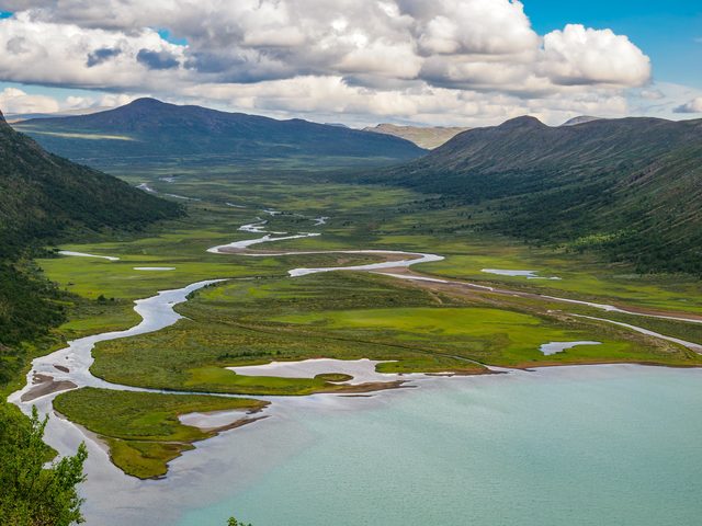 Alaska child support enforcement tools including wage withholding and PFD garnishment under state law