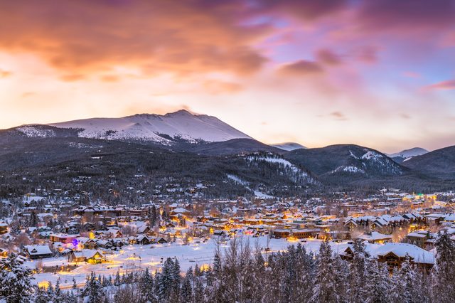 Colorado mountain town representing custody laws and parenting plan guidance