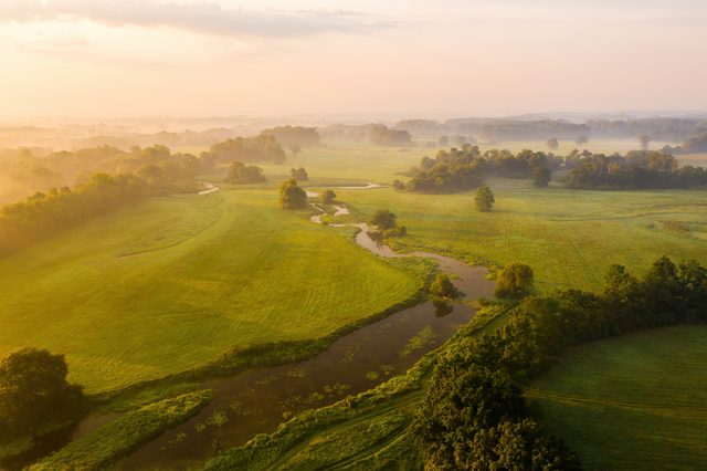 Kentucky countryside representing child support enforcement under KRS 405