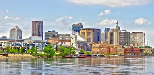 Saint Paul skyline representing Minnesota custody law and parenting plan guidance