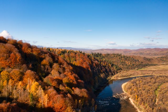 New York river landscape representing child support enforcement under CPLR 5241